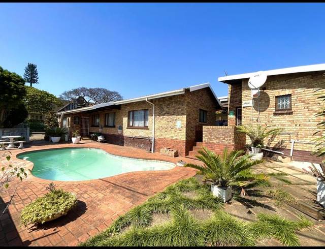 3 BEDROOM HOUSE FOR SALE IN SEA VIEW